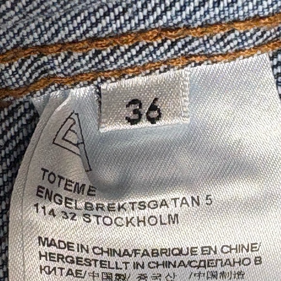 TOTEME Cropped Denim Jacket – EU 36 (US 2-4) NWOT - Picture 9 of 9